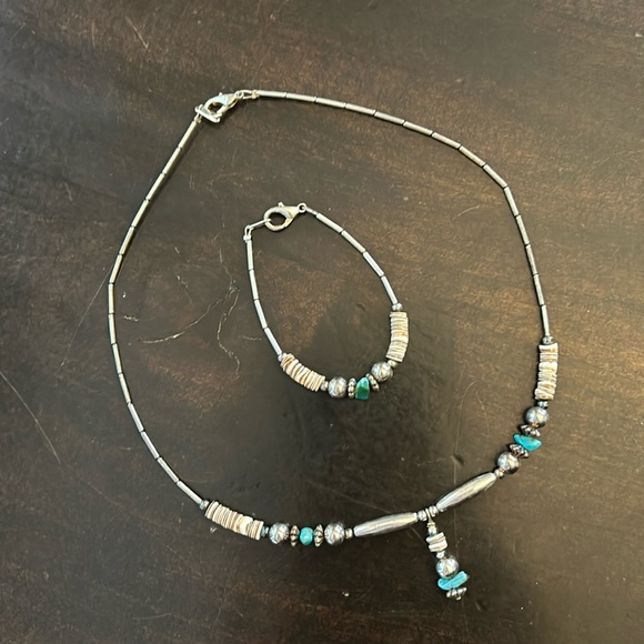 Silver turquoise and beaded necklace and bracelet set! - Picture 1 of 8